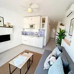 Elegant 1Bdr Bright Flat With Pool