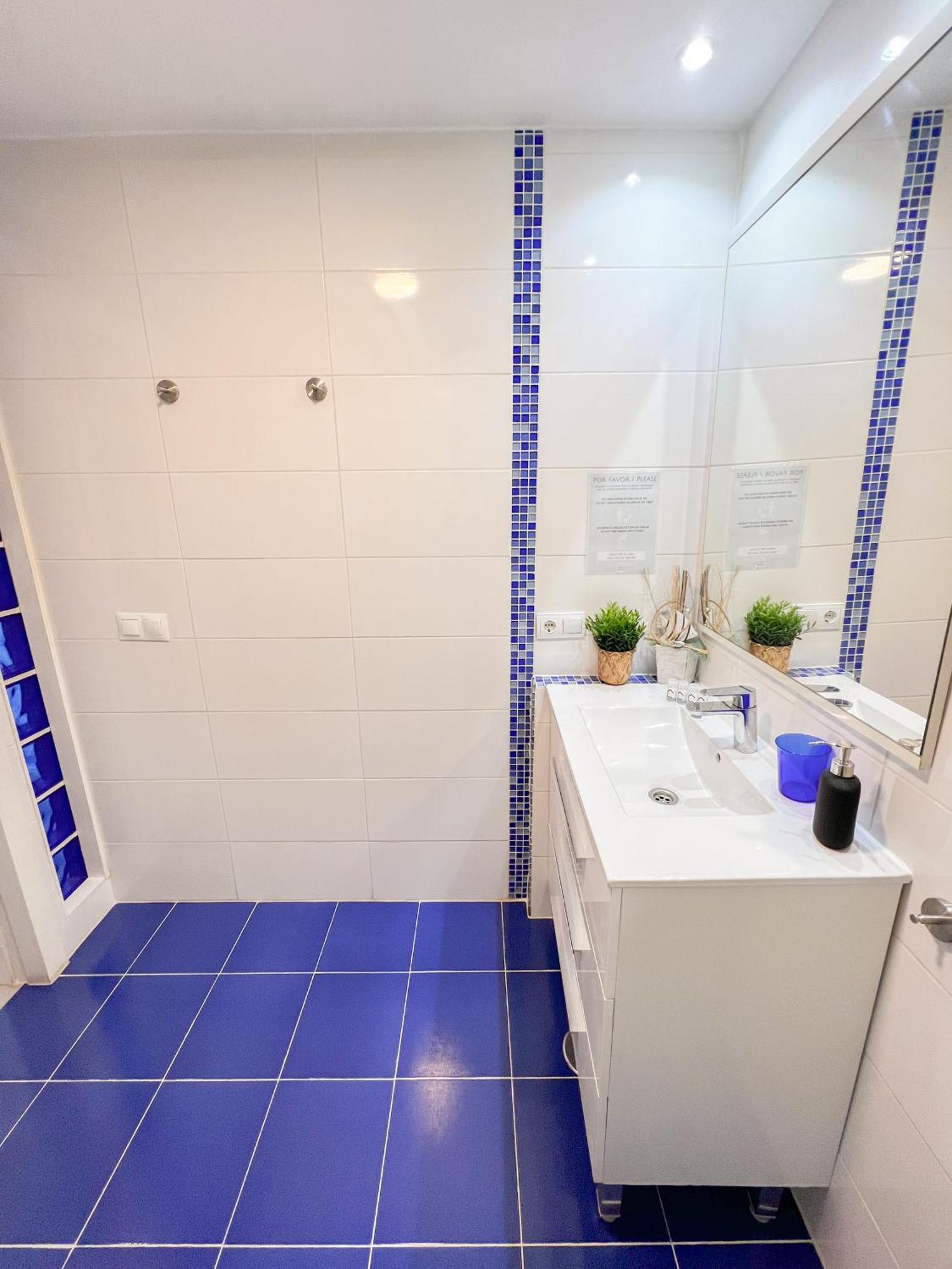 Elegant 1bdr Bright Flat With Pool * Torremolinos