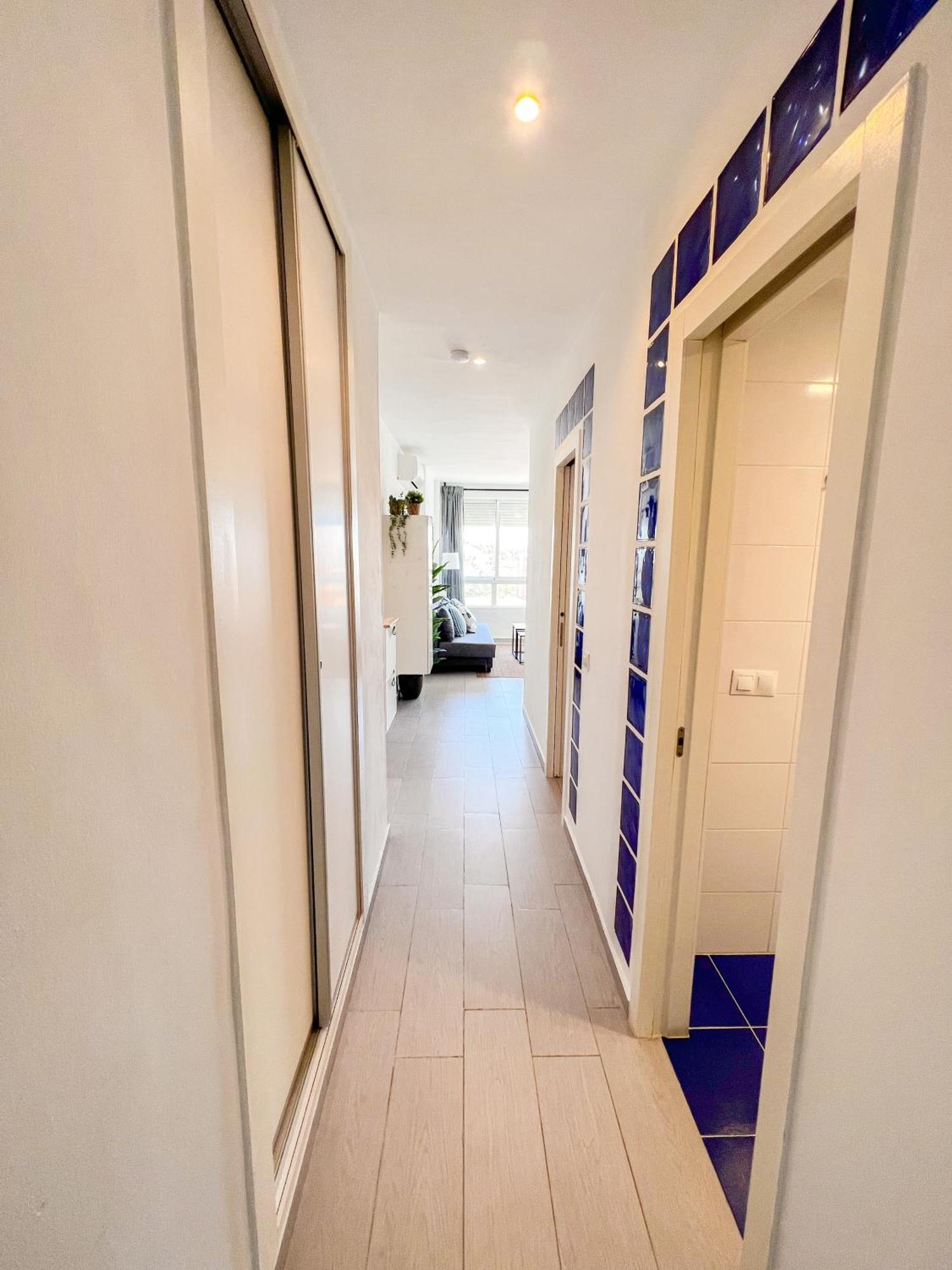 Elegant 1bdr Bright Flat With Pool Torremolinos
